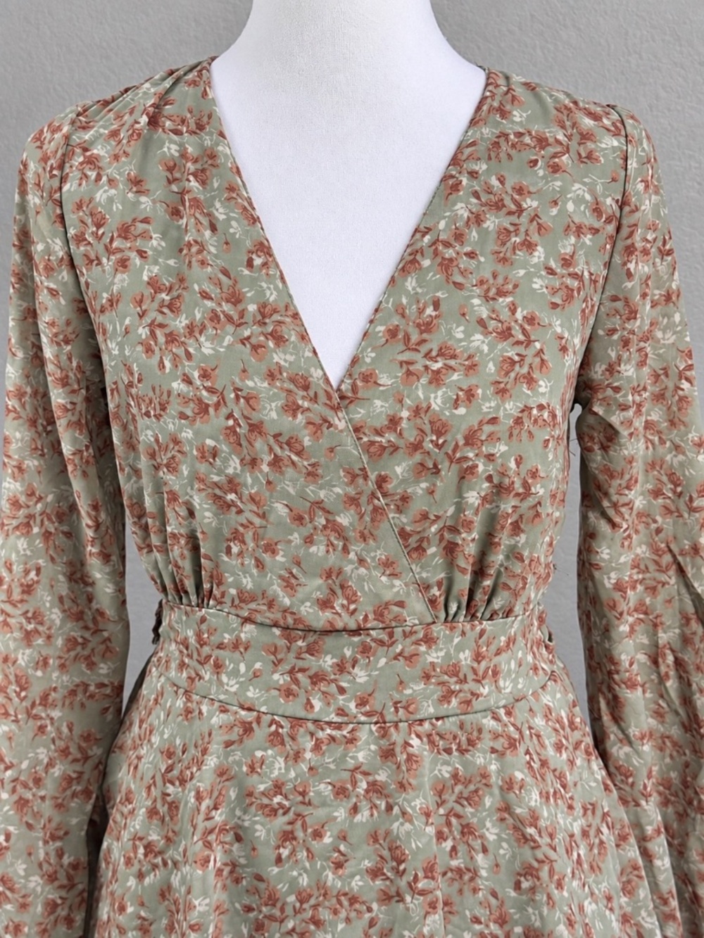 Japna Boho Sage Green Floral Ruffle Mini Dress Long Sleeve Tie Waist Size Small - Picture 6 of 8